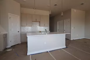 4600 Lava Is Dr, Austin, TX 78747 - Photo 6