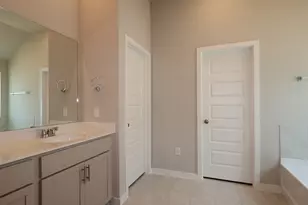 4600 Lava Is Dr, Austin, TX 78747 - Photo 12