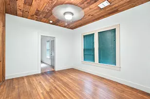 1406 E 11th St, Austin, TX 78702 - Photo 12
