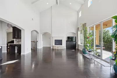 111 Serene Hilltop Circle, Austin, TX 78738 - Photo 10