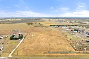 20646 Cameron Rd, Coupland, TX 78615 - Photo 10