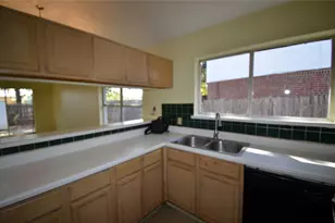 4729 Castleman Dr, Austin, TX 78725 - Photo 12