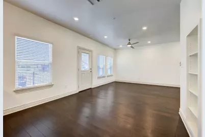 2105 Tiger Trail #302, Round Rock, TX 78664 - Photo 4