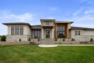 583 Comanche Rdg, Round Mountain, TX 78663 - Photo 1