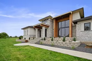 583 Comanche Rdg, Round Mountain, TX 78663 - Photo 2