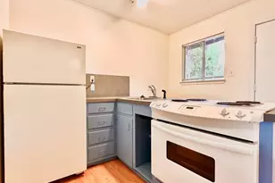 2721 Hemphill Park, Austin, TX 78705 - Photo 2