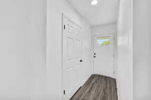 6506 King George Dr, Austin, TX 78745 - Photo 14