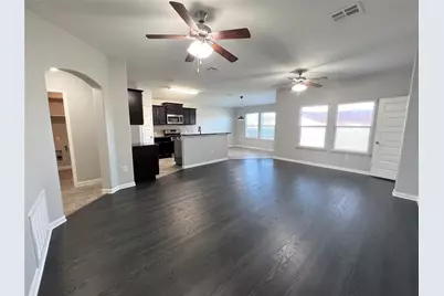 802 Mitchell Drive, Hutto, TX 78634 - Photo 4