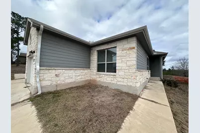 200 Mauna Kea Lane #B, Bastrop, TX 78602 - Photo 2
