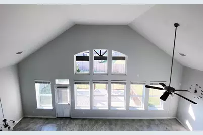 717 Paper Daisy Path, Leander, TX 78641 - Photo 2