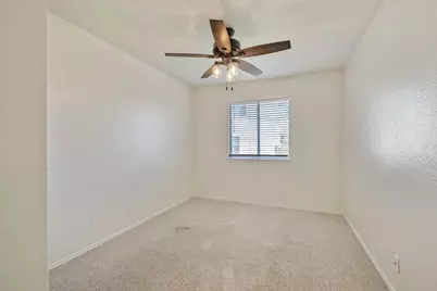 105 Pentire Way, Hutto, TX 78634 - Photo 8