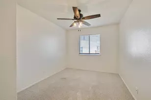 105 Pentire Way, Hutto, TX 78634 - Photo 8