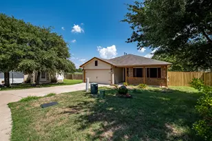 105 Pentire Way, Hutto, TX 78634 - Photo 2