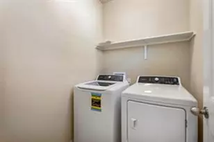 407 Epiphany Ln, Pflugerville, TX 78660 - Photo 16