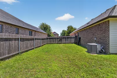 1005 Lonesome Lilly Way, Pflugerville, TX 78660 - Photo 24