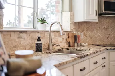 18607 White Rim Trail, Jonestown, TX 78645 - Photo 10