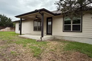 206 Fairway Cir, Point Venture, TX 78645 - Photo 16