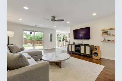 3013 Rogge Lane, Austin, TX 78723 - Photo 4