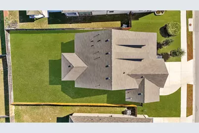 908 Knowles Drive, Hutto, TX 78634 - Photo 30