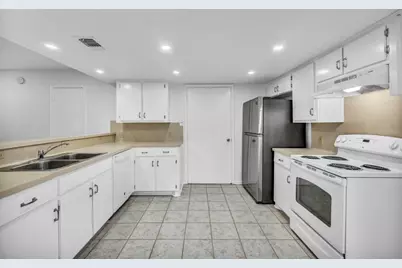 4010 Cima Serena Drive #B, Austin, TX 78759 - Photo 6