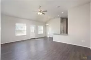 3428 Scott Cir, Seguin, TX 78155 - Photo 6