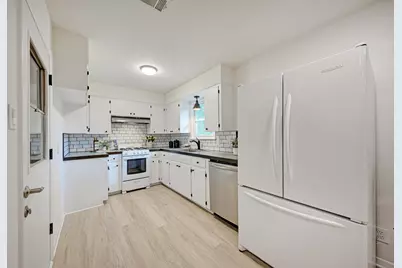 1500 Fairfield Drive, Austin, TX 78757 - Photo 20