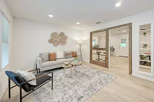 1500 Fairfield Dr, Austin, TX 78757 - Photo 10