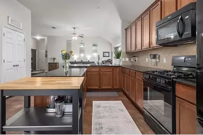 205 Field Corn Lane, San Marcos, TX 78666 - Photo 10