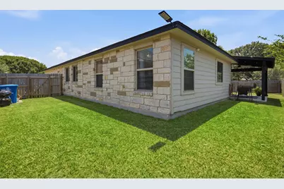 1617 Sunflower Street, Lockhart, TX 78644 - Photo 30