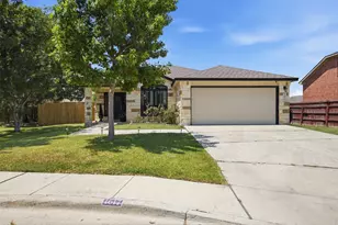 1617 Sunflower St, Lockhart, TX 78644 - Photo 8
