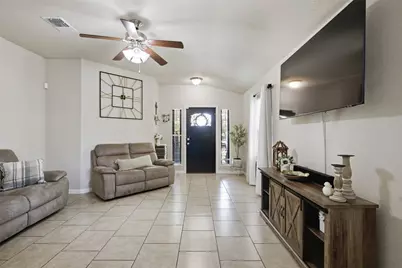 1617 Sunflower Street, Lockhart, TX 78644 - Photo 8