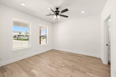 802 S Creek Street #101, Fredericksburg, TX 78624 - Photo 12