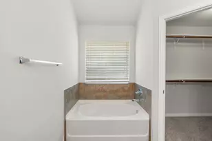 322 Strawberry Blonde Dr, Buda, TX 78610 - Photo 24