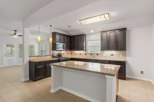 322 Strawberry Blonde Dr, Buda, TX 78610 - Photo 4