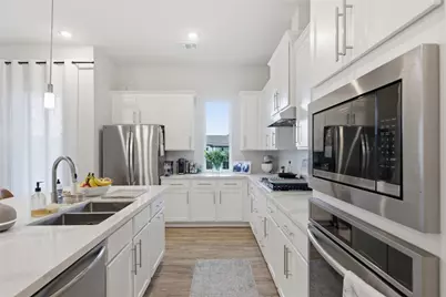 8100 Corrigan Pass, Austin, TX 78744 - Photo 10