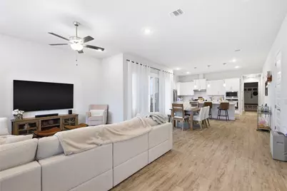 8100 Corrigan Pass, Austin, TX 78744 - Photo 4