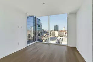 313 W 17th St, Austin, TX 78701 - Photo 16
