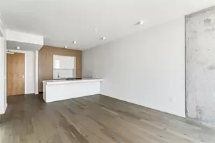 313 W 17th St, Austin, TX 78701 - Photo 2
