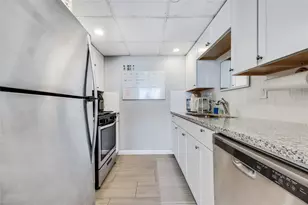 1800 Lavaca St, Austin, TX 78701 - Photo 6