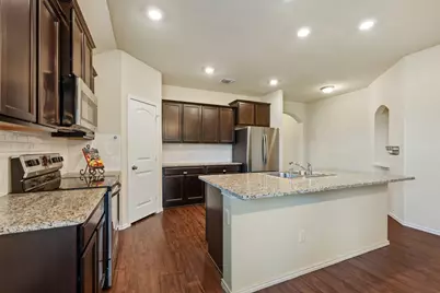 152 Beth Ann Loop, Taylor, TX 76574 - Photo 10