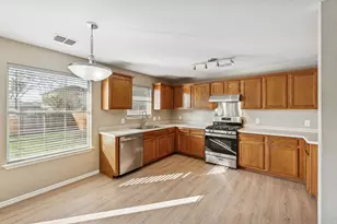 14420 Lemongrass Ln, Pflugerville, TX 78660 - Photo 4