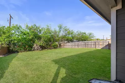 910 Comal Run, Hutto, TX 78634 - Photo 20