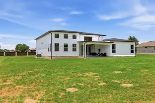 307 Chisholm Trail, Bastrop, TX 78602 - Photo 32