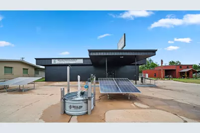 759 W Austin Street, Giddings, TX 78942 - Photo 1