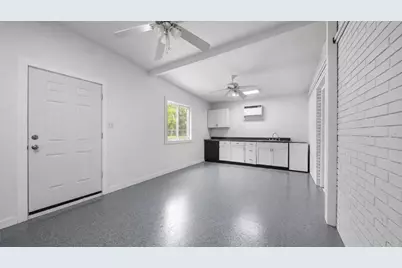 759 W Austin Street, Giddings, TX 78942 - Photo 14