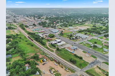 759 W Austin Street, Giddings, TX 78942 - Photo 26