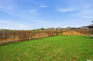 125 Escala Wy, San Marcos, TX 78666 - Photo 32