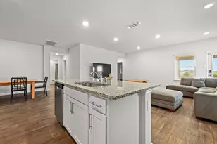 125 Escala Wy, San Marcos, TX 78666 - Photo 10