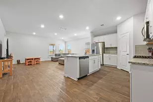 125 Escala Wy, San Marcos, TX 78666 - Photo 2