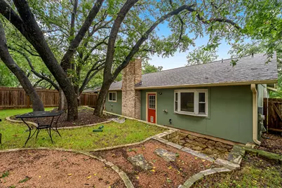 920 Acorn Oaks Drive, Austin, TX 78745 - Photo 16